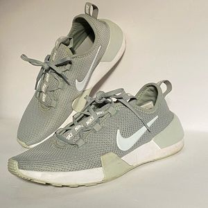 Nike 8.5W Light Green/Blue